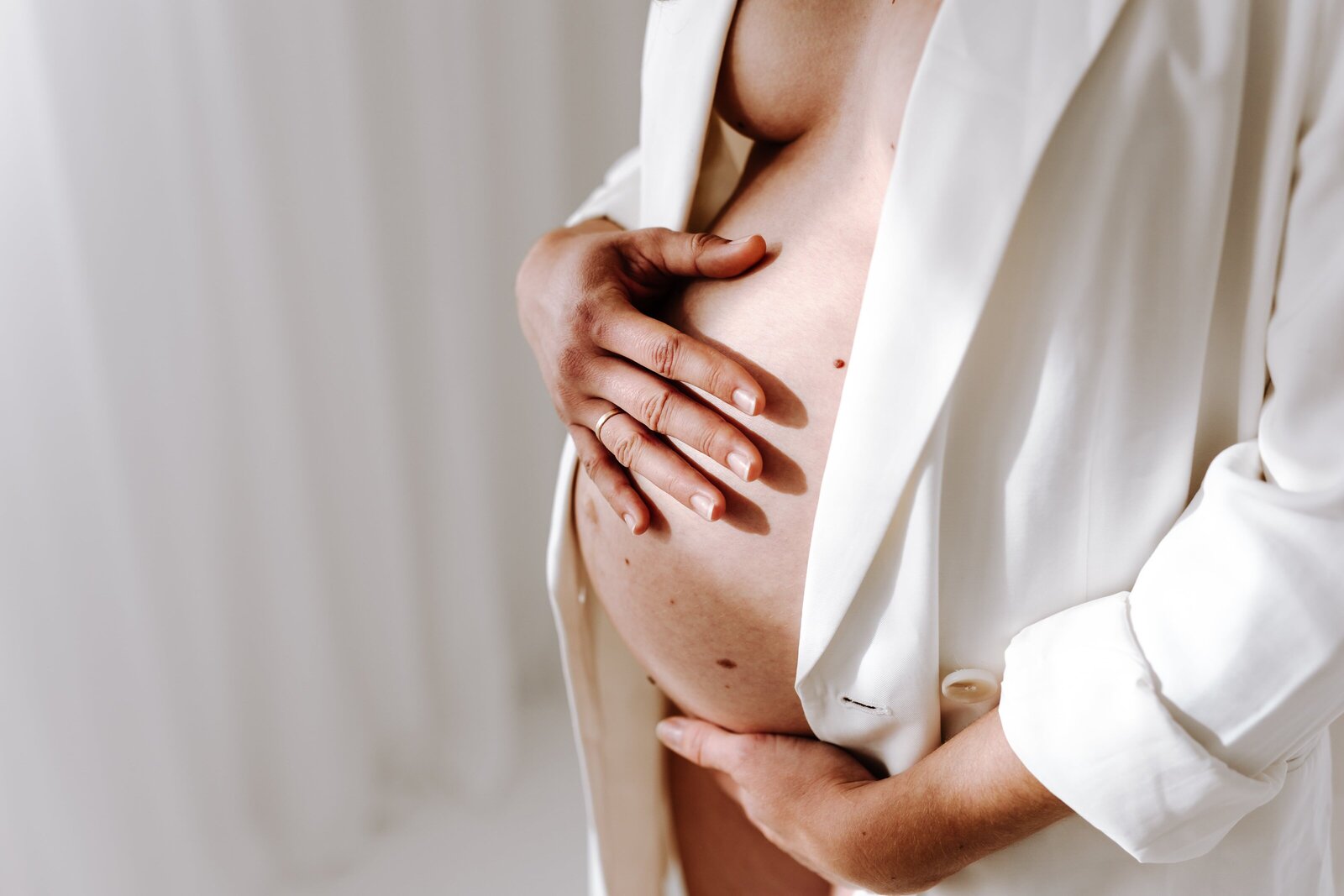 Babyfotografie einer Schwangeren in Butjadingen, Bremen und Oldenburg